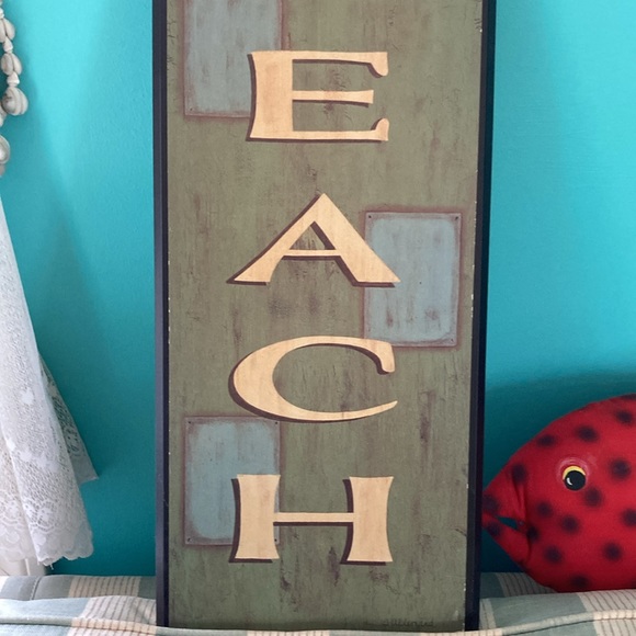 BEACH - Picture 3 of 8